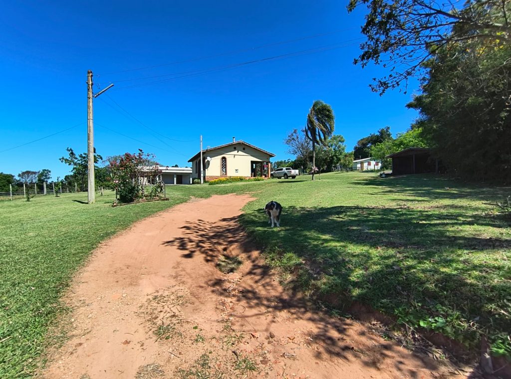 Linda propriedade rural a venda