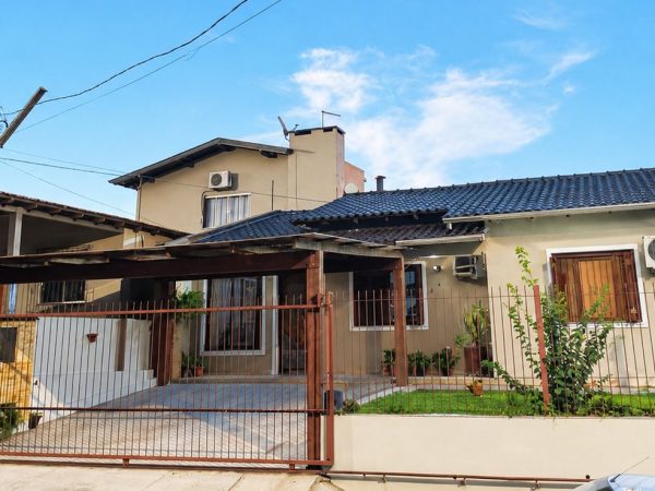 Linda casa na parte alta do Bairro Fortaleza