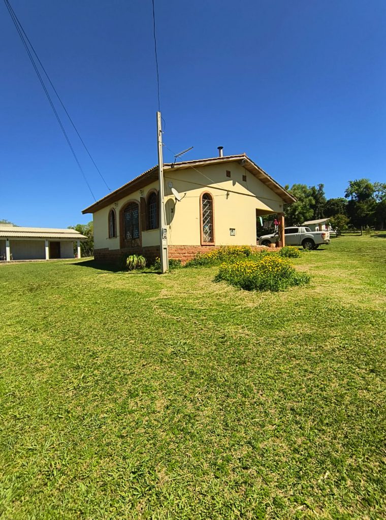 Linda propriedade rural a venda