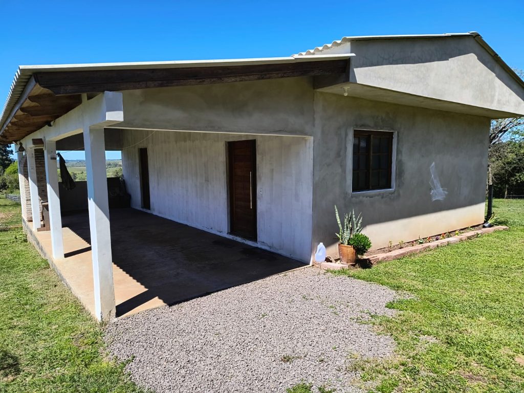 Linda propriedade rural a venda
