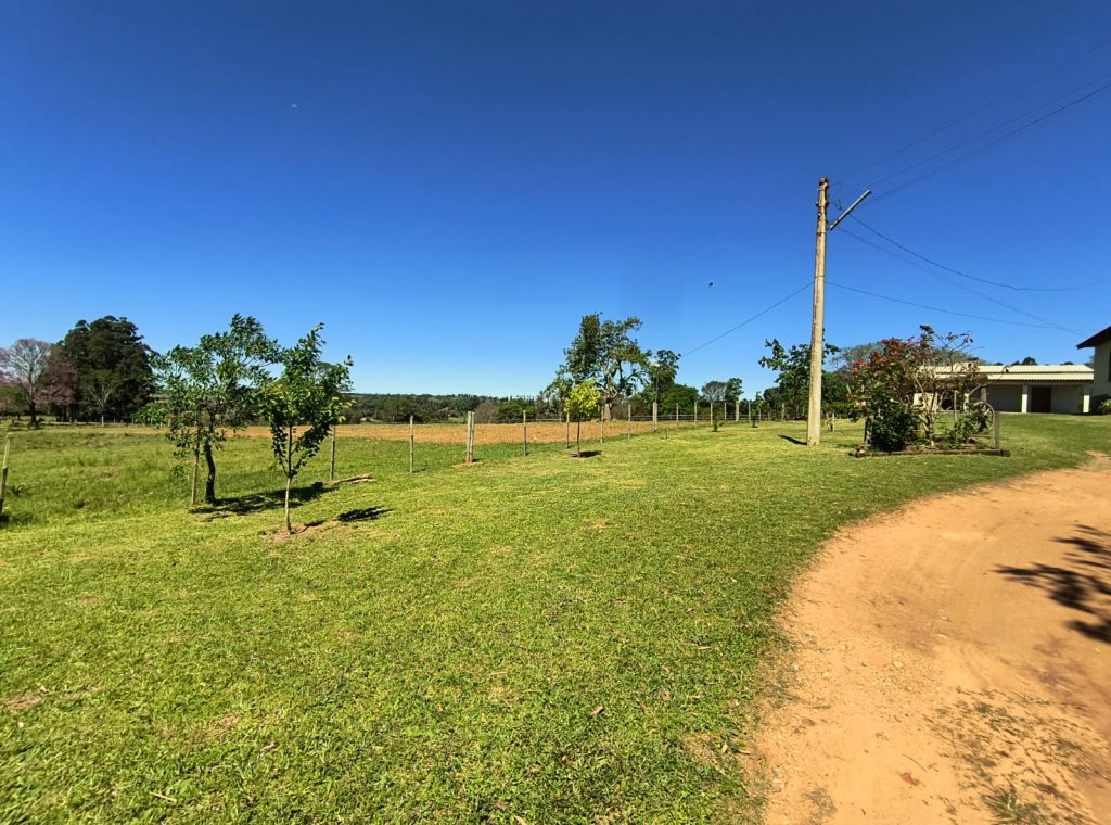 Linda propriedade rural a venda