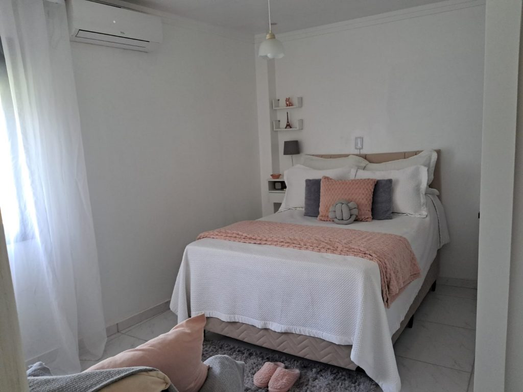 Linda casa em Ramiz Galvão