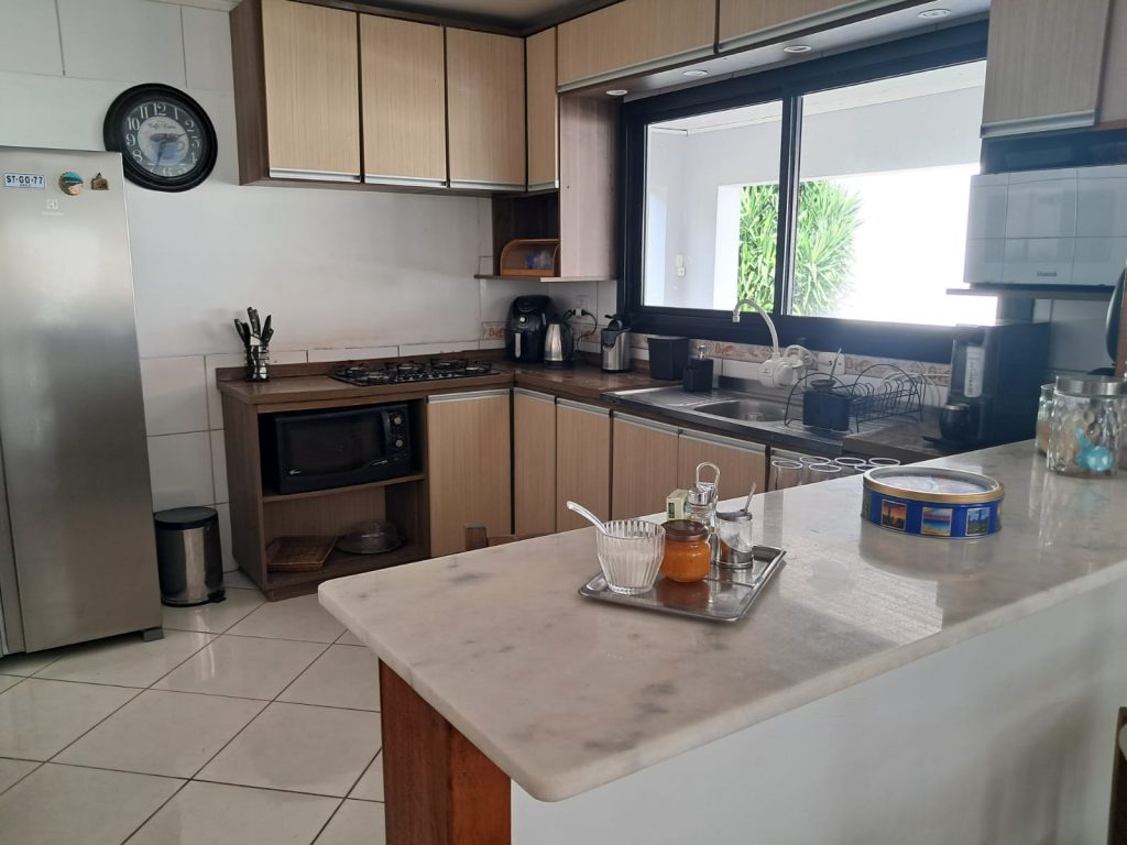Linda casa em Ramiz Galvão