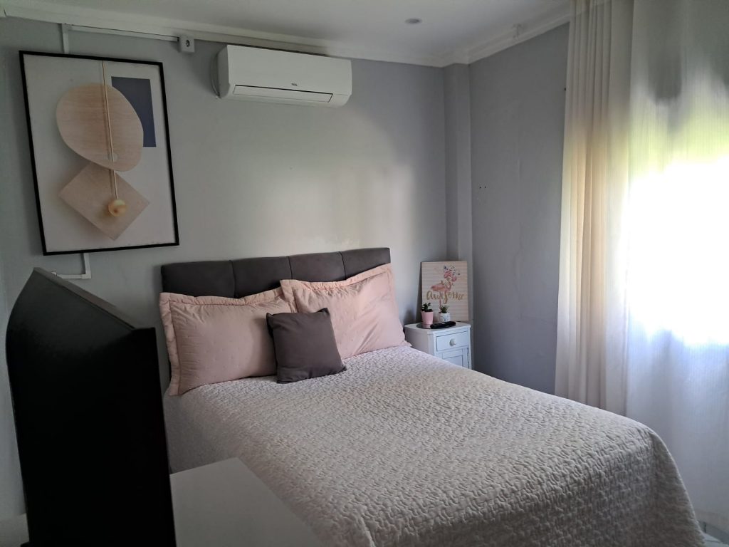 Linda casa em Ramiz Galvão