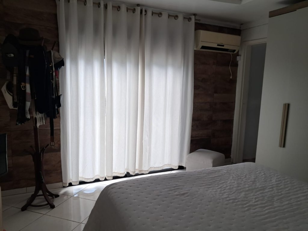 Linda casa em Ramiz Galvão