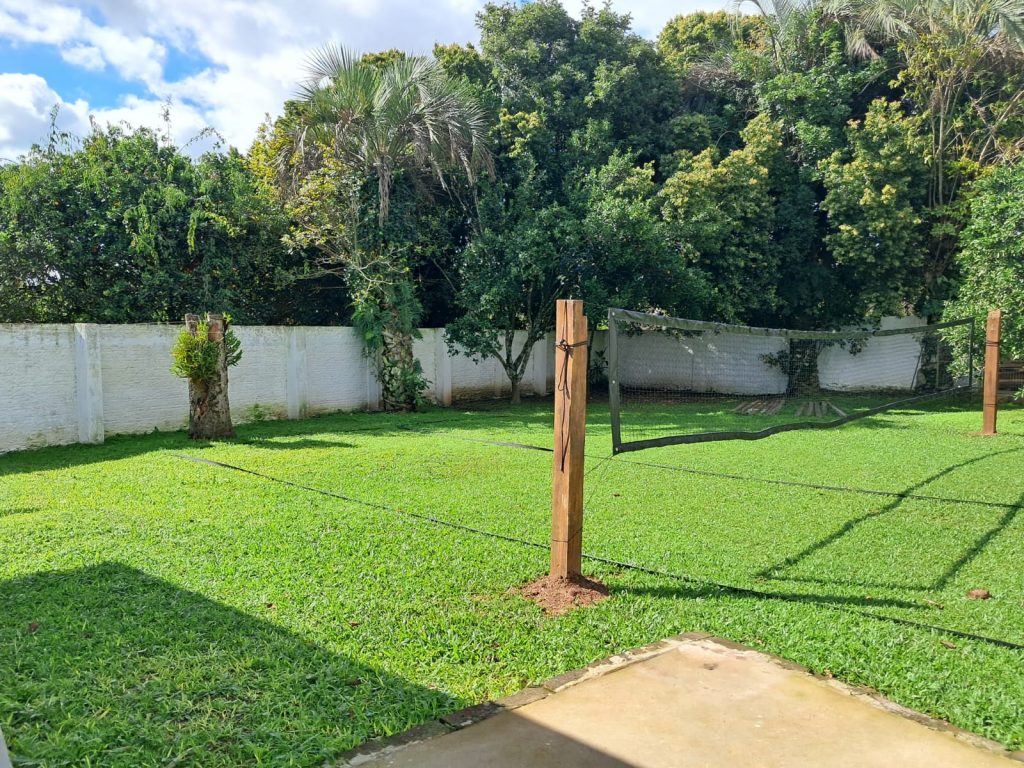 Linda casa em Ramiz Galvão