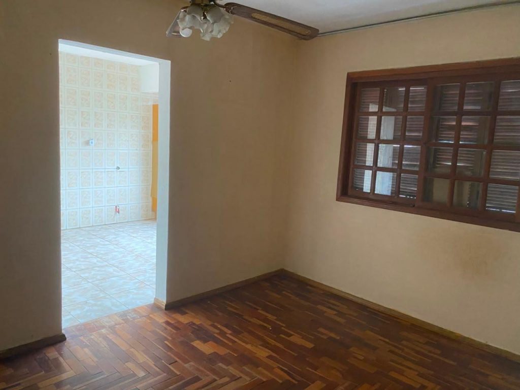 Casa na Higino Leitão