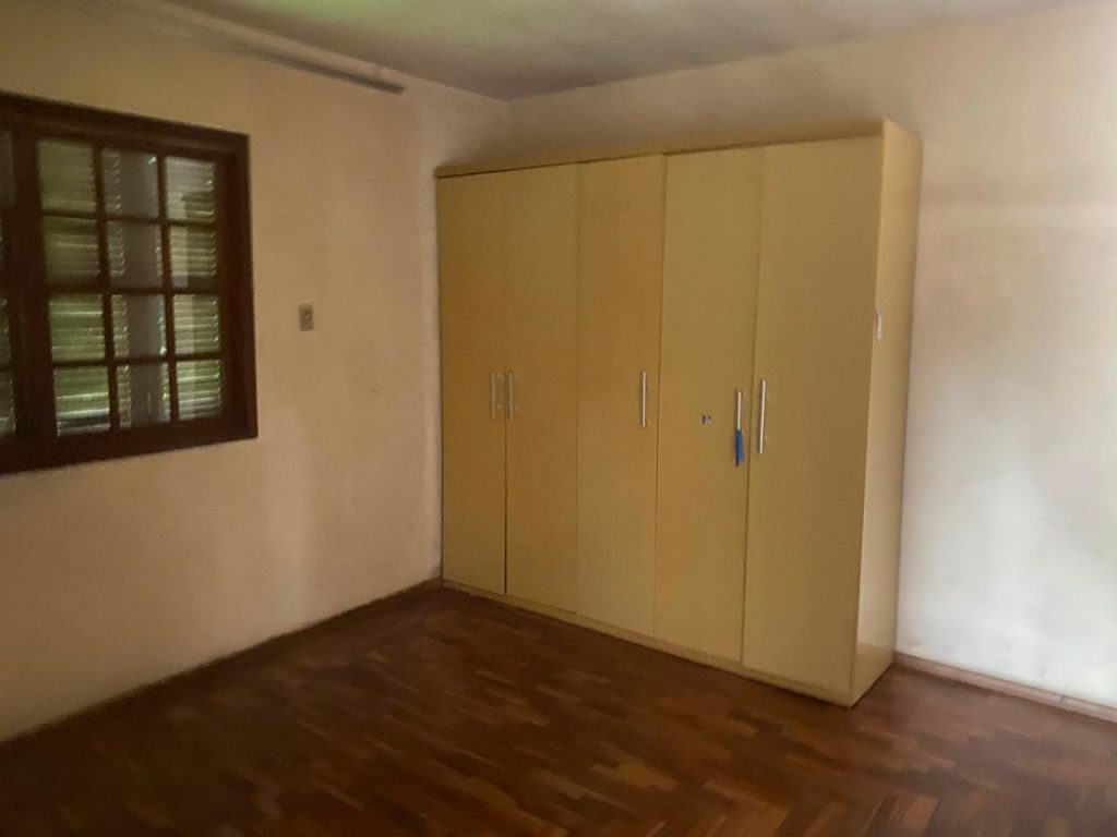 Casa na Higino Leitão